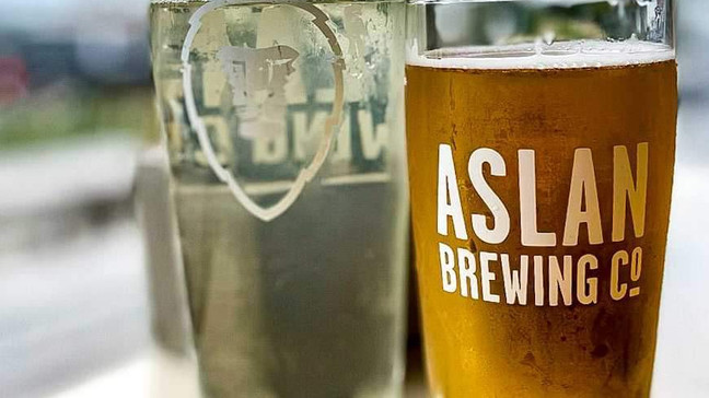 Hop Water and a non-alcoholic IPA at Aslan Brewery (Photo: Richard Schmitz)
